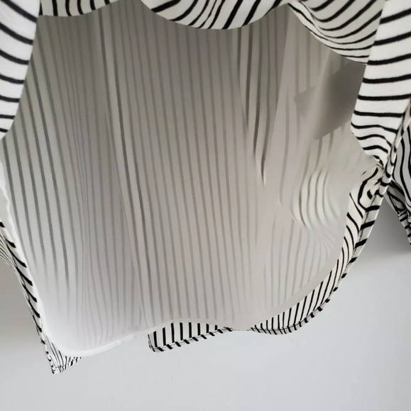 H&M Shirt - Picture 8 of 8